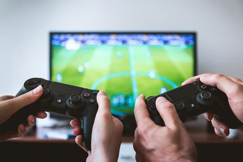 Online vs Offline Games: A Comprehensive Comparison